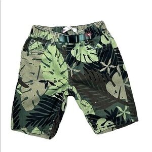 Levi’s 502™ Regular Fit Tapered Camp Shorts